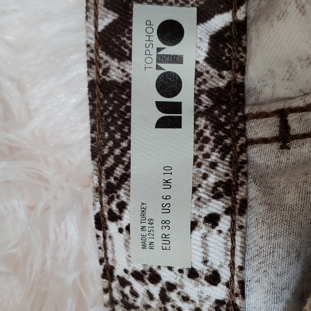 Topshop Moto Snakeskin Denim Mini Skirt Size 6 NWT - Picture 6 of 7